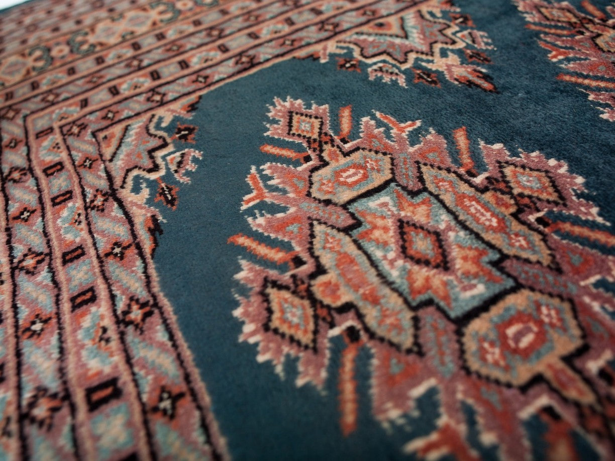 PAKISTAN KARACHI 213 x 212 cm